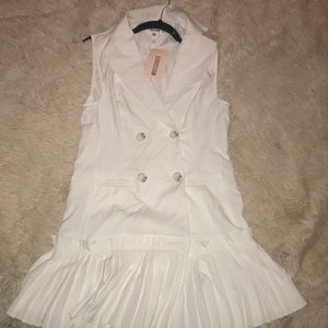 MISSGUIDED PLEATED BLAZER DRESS
